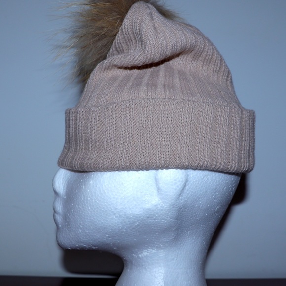 Knit PomPom hats lot of 2 - Picture 5 of 12